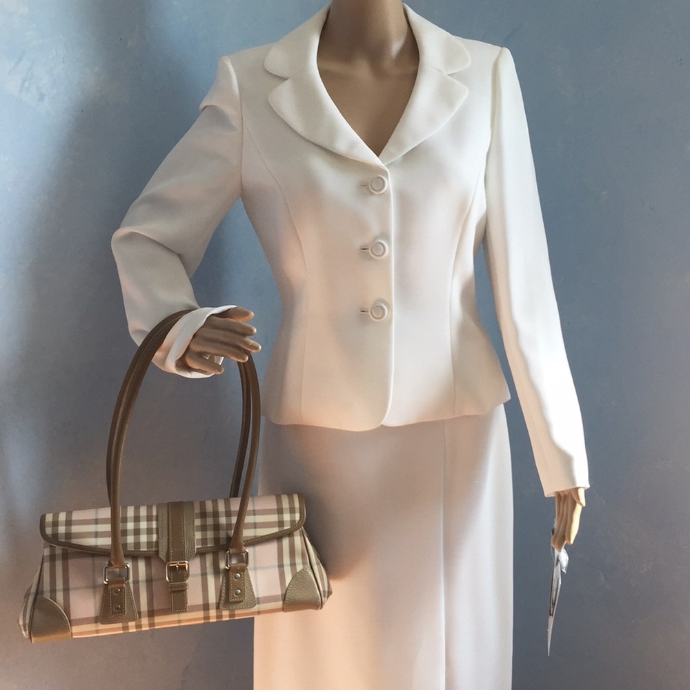 NWT Tahari Suit